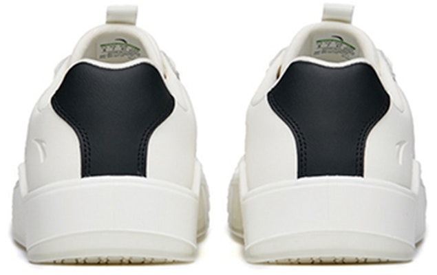 Anta Low-Top 'Putih Hitam' 112148072-1 Purchase Anta Low-Top 'Putih Hitam' 112148072-1