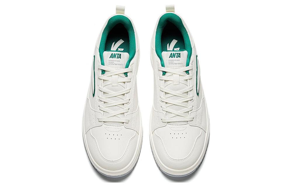 Lookbook 安踏低帮篮球鞋'白绿' 112348011-1