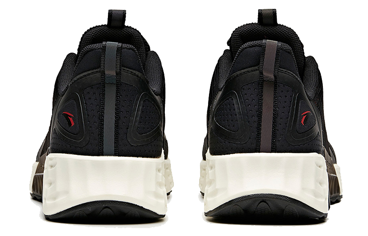 Shop Anta Sepatu Lari Rendah 'Hitam' 11947786-1