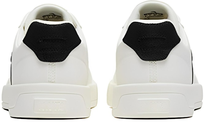 Anta Sepatu Low-Top 'Hitam Putih' 112328012-4 Lookbook Anta Sepatu Low-Top 'Hitam Putih' 112328012-4