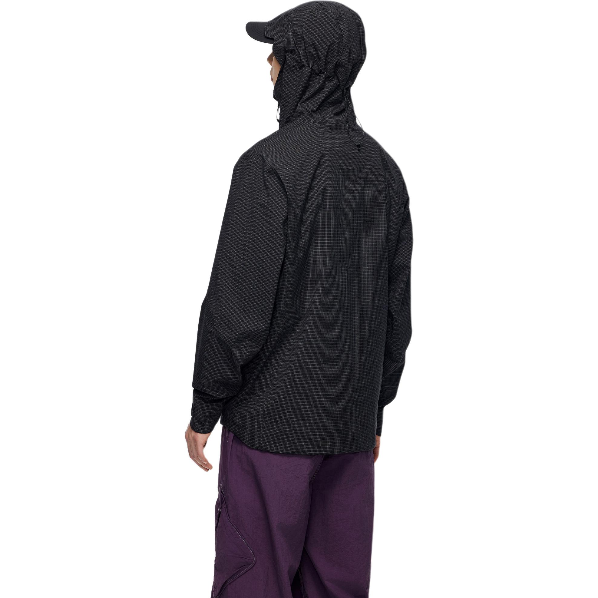 Shop 安踏LT Shell黑色防風外套 男女款 - 輕量、防水、品牌標誌 952417605-5