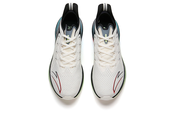 Lookbook 安踏 MACH 1.0 '白蓝黑' 112135562-3