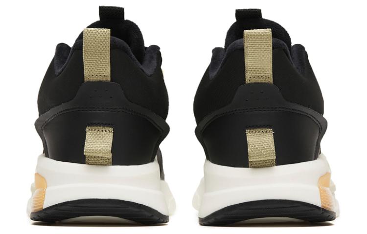 Shop Anta Magic Cube 4 'Negro Blanco Amarillo' 112248980-3