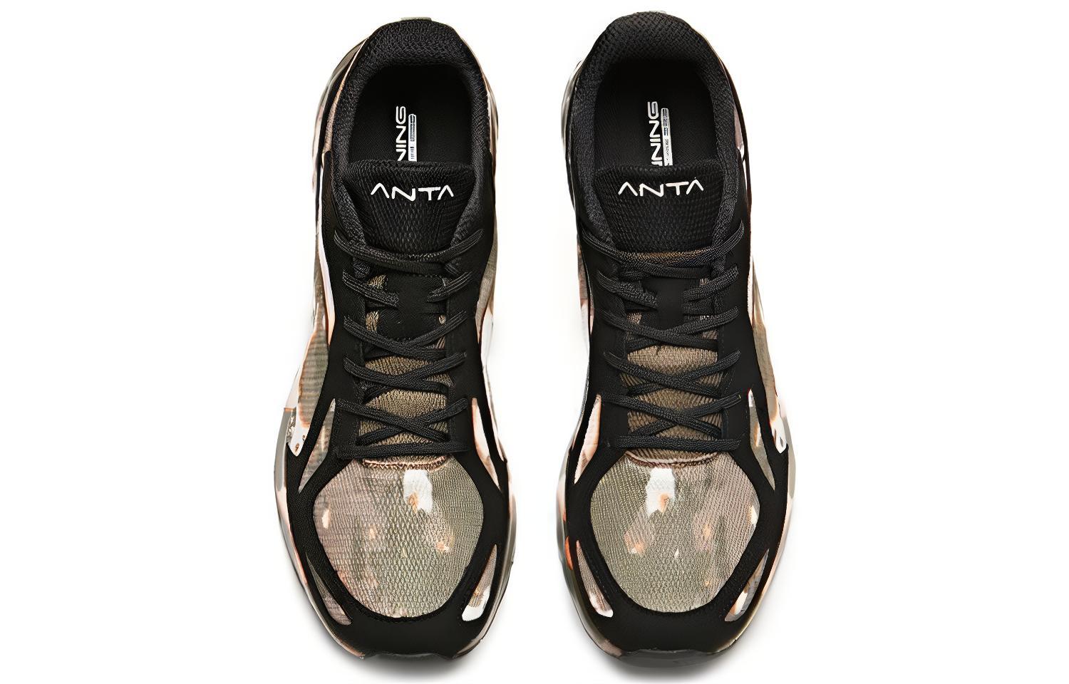 Shop Anta Kasut Larian Profesional 'Hijau Khaki' 11925563-1