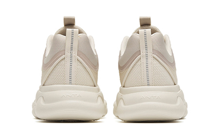 Shop Anta Fluffy 'Beige' Zapatillas 112245574-1