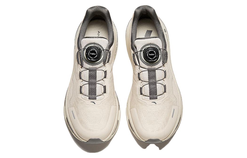 Lookbook 安踏 N-Joy 低帮“米色舒适” 112415560-3