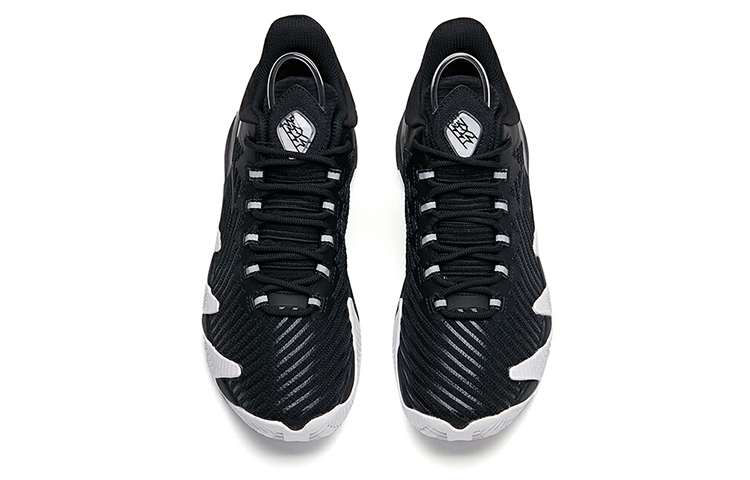 Lookbook Anta Reverse Blade 'Hitam Putih' 112121616S-2