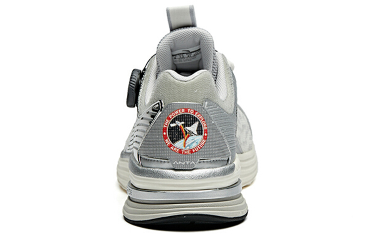 Shop Anta NASA x Tianqi Zapatillas de Running 'Gris Plateado' 112015586-3