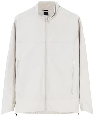 安踏户外系列浅灰色全拉链立领夹克 152410617-1 Order 安踏户外系列浅灰色全拉链立领夹克 152410617-1