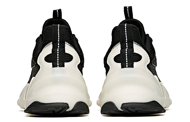 Shop Anta Pulse 2 Low-Top Sneakers 'Black Daddy' 912118852-3