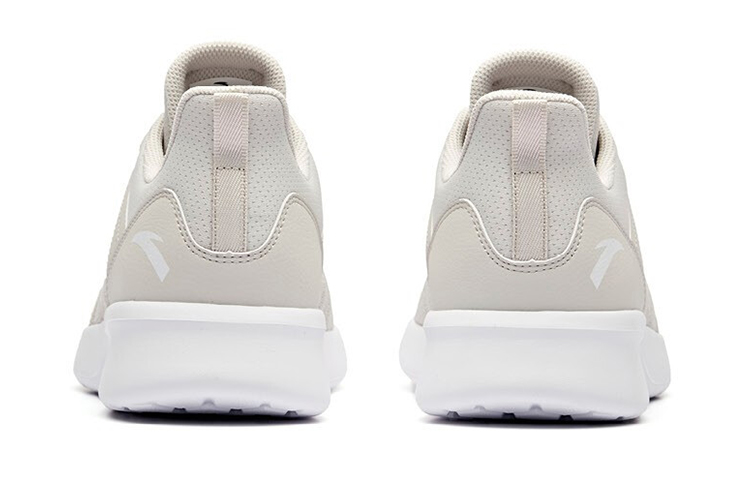 Shop 安踏跑步系列“灰白网布” 91915586-1