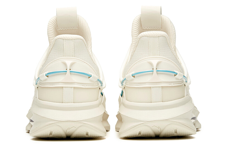 Shop Anta安踏 跑步系列 飛碟 防滑耐磨 低幫 跑步鞋 象牙白