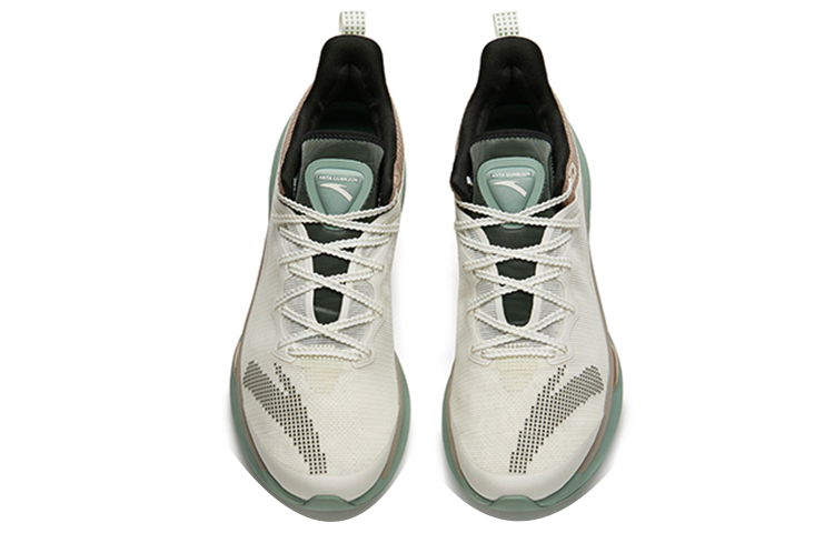 Lookbook 安踏跑步系列“国家队Nitro” 112225680A-3