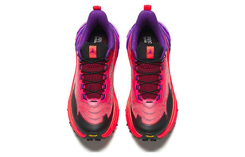 Lookbook 安踏跑步系列运动鞋 '红紫黑' 112345588-2