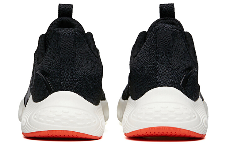 Lookbook 安踏低帮跑步系列'黑色' 112125580-1