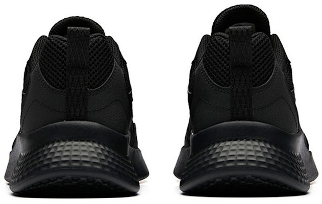 安踏跑步系列舒適輕便透氣低幫跑步鞋男款黑色 Shop 安踏跑步系列舒適輕便透氣低幫跑步鞋男款黑色