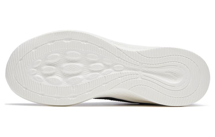 Purchase 安踏 The Stroll 跑鞋 '黑白' 912315573-2