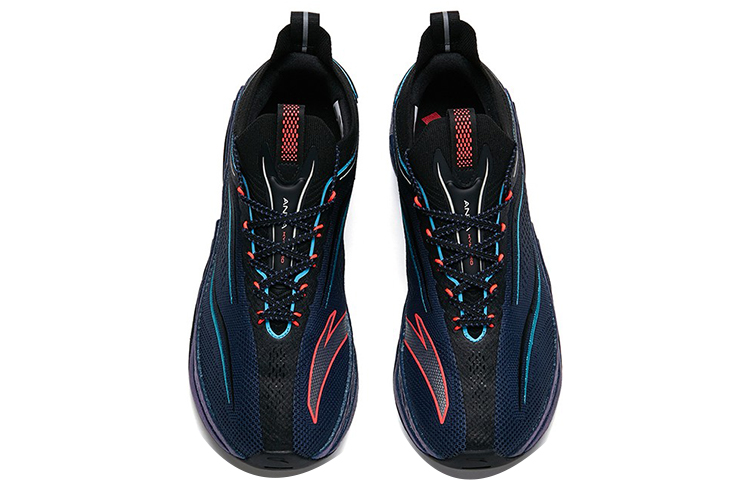 Lookbook 安踏跑步系列运动鞋 专业款‘海军蓝黑色’ 112145596-2