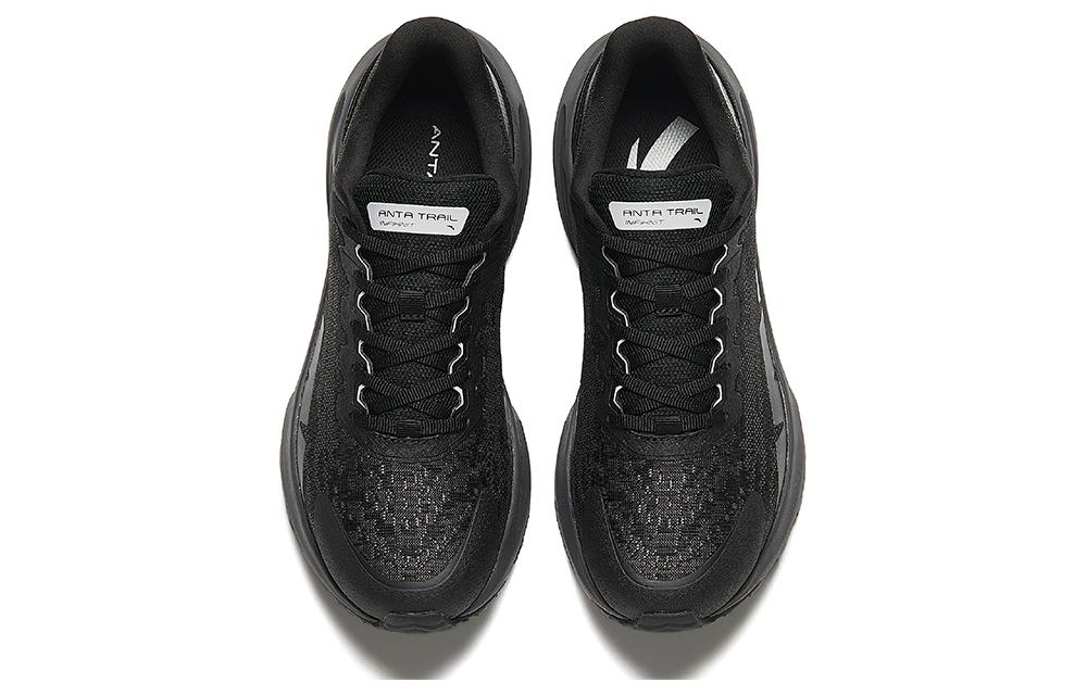 Lookbook 安踏跑鞋系列“黑色” 112345584-5