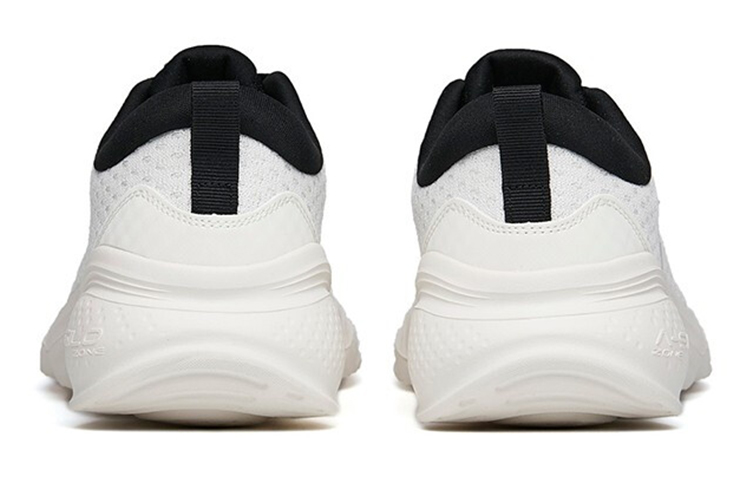 Lookbook 安踏跑步系列运动鞋'白灰黑' 112145532-1