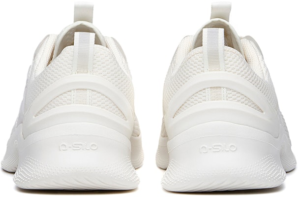 Anta安踏 耐磨透氣 輕便休閒運動鞋 白色 Shop Anta安踏 耐磨透氣 輕便休閒運動鞋 白色