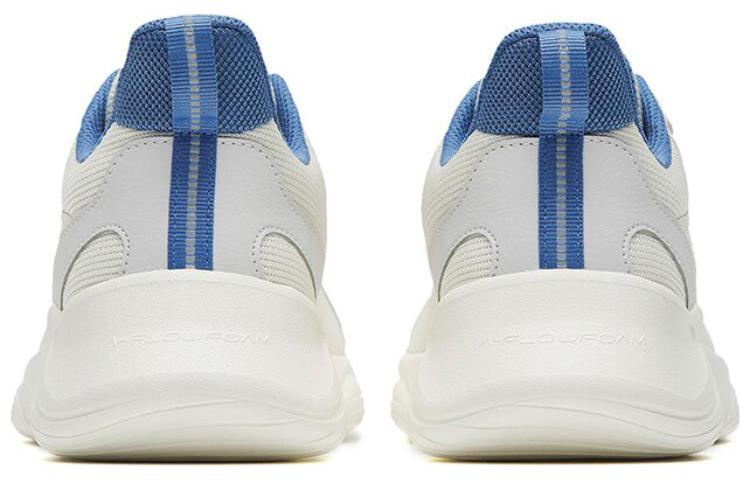 Shop 安踏 舒適運動百搭 輕便耐磨 低幫 跑步鞋 男款 白色