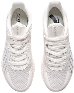 Anta安踏 透氣 低筒 跑步鞋 男款 象牙白 Lookbook Anta安踏 透氣 低筒 跑步鞋 男款 象牙白