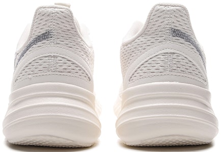 Anta安踏 透氣 低筒 跑步鞋 男款 象牙白 Shop Anta安踏 透氣 低筒 跑步鞋 男款 象牙白