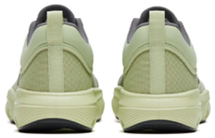 Shop Anta安踏 神行Pro 減震防滑耐磨 低筒 訓練鞋 男款 綠灰色