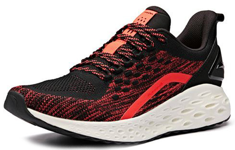 Lookbook 安踏红黑减震编织跑鞋 11915588-7