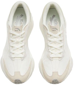 安踏 冰糖3 減震防滑耐磨 低幫 運動休閒鞋 泥沙灰 Lookbook 安踏 冰糖3 減震防滑耐磨 低幫 運動休閒鞋 泥沙灰