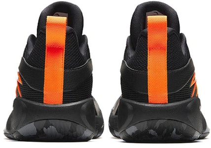 Anta Shock The Game 4 Low 'Hitam' 112411605-2 Shop Anta Shock The Game 4 Low 'Hitam' 112411605-2