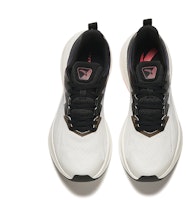 安踏击破5代低帮‘白黑’配色篮球鞋 912415552-6 Lookbook 安踏击破5代低帮‘白黑’配色篮球鞋 912415552-6