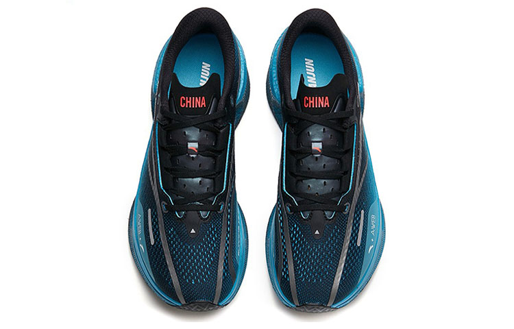 Lookbook Anta安踏 駭浪 1 氮科技 專業長距離 耐磨減震防滑 低幫 跑步鞋 黑藍銀