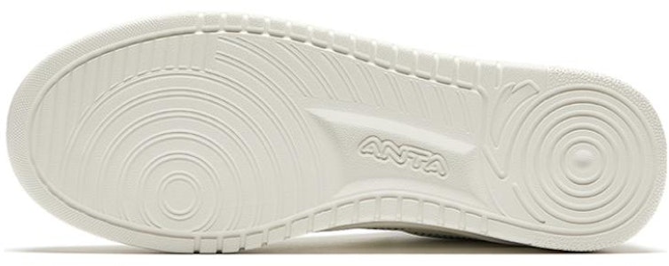 安踏舒適防滑耐磨低幫板鞋男款白色 Purchase 安踏舒適防滑耐磨低幫板鞋男款白色