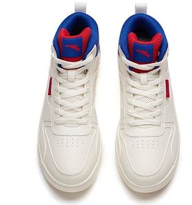 安踏 生活系列 防滑耐磨 高幫 板鞋 男款 白藍 Lookbook 安踏 生活系列 防滑耐磨 高幫 板鞋 男款 白藍