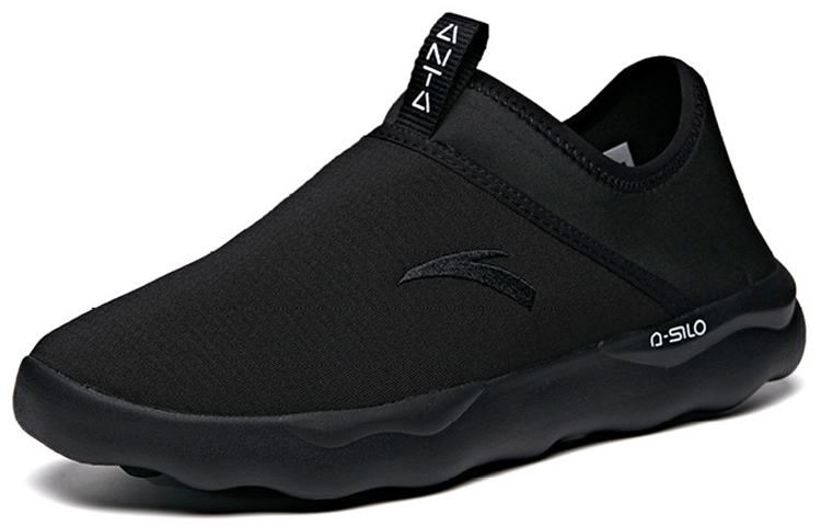 Order Anta Slip-On Latihan 'Hitam' 91928605-8