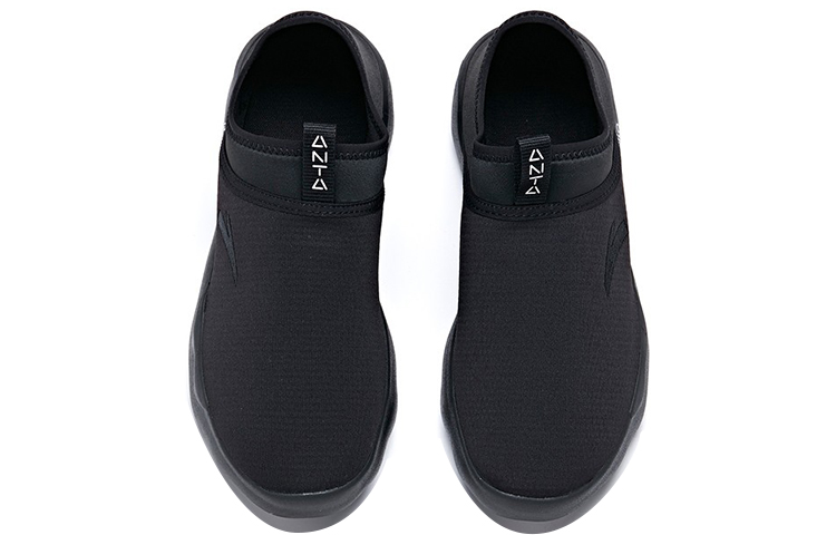 Lookbook Anta Slip-On Latihan 'Hitam' 91928605-8