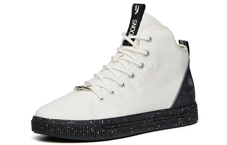 Lookbook SNOOPY x Anta安踏 史努比聯名 潮流 高幫 板鞋 男款 白黑