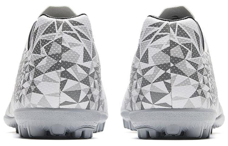 Lookbook アンタ サッカースニーカーTF 白灰「ビースト」 912332201-4