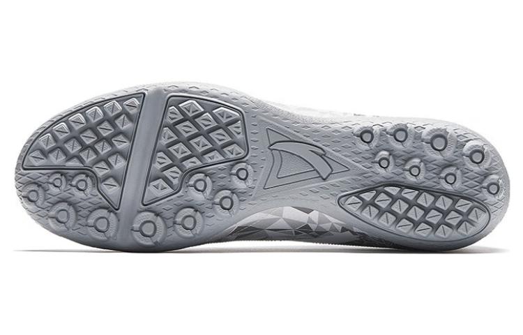 Shop アンタ サッカースニーカーTF 白灰「ビースト」 912332201-4