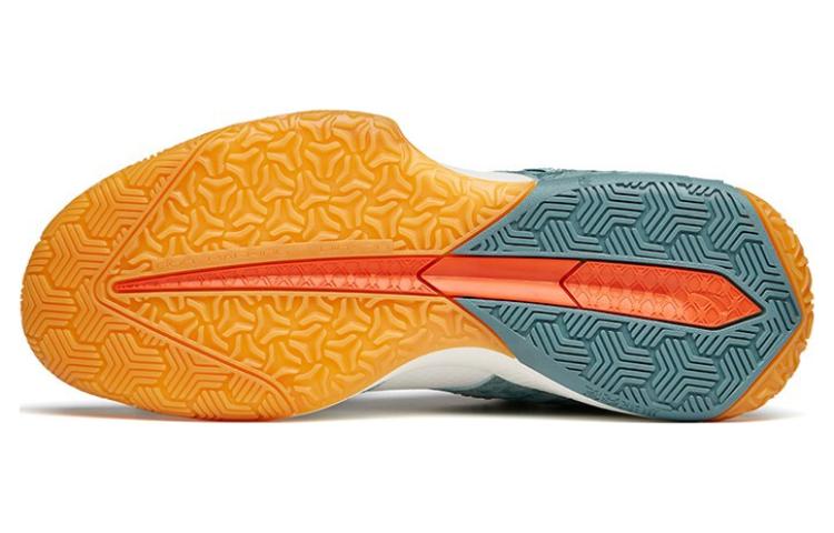 Shop 安踏 速驰2 '白绿生胶' 112141606-3