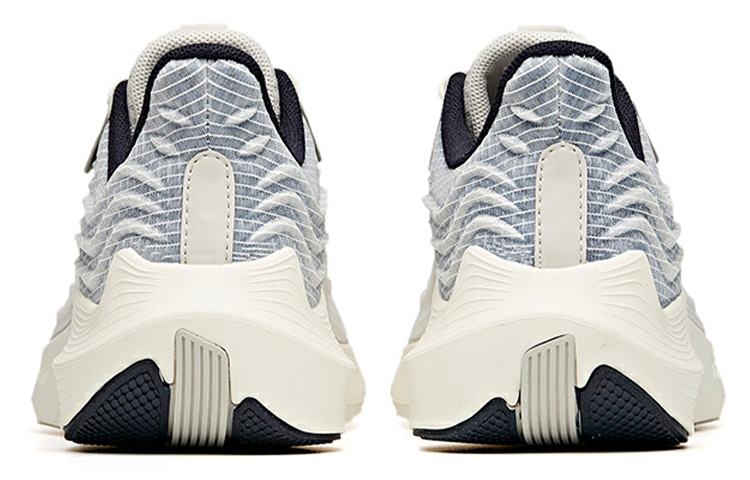 Shop Anta Sting 1 Low ''Gris Noir Bleu'' 112115520-4