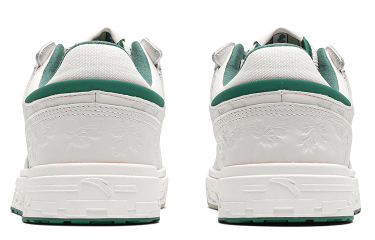 Details for Anta Street Fun Low Top 'Putih Hijau' Sneakers Pria 112228066S-1