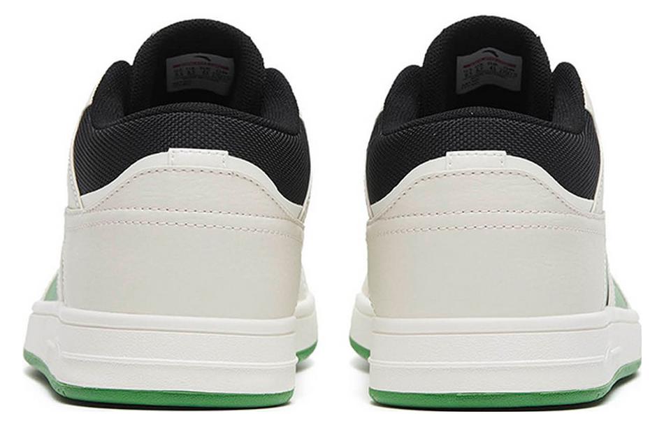 Shop Anta Streetball Low 'Negro Blanco Verde' 112318057-3
