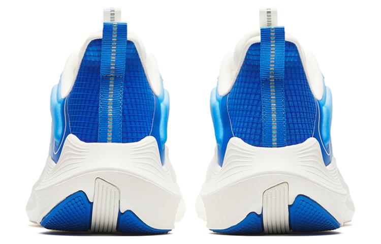 Shop Anta The Sting 1.0 ''Bianco Blu'' 912325581-5