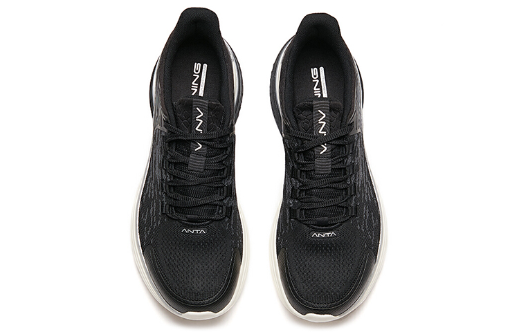 Lookbook Anta安踏 天啟 低筒 跑步鞋 男款 黑灰