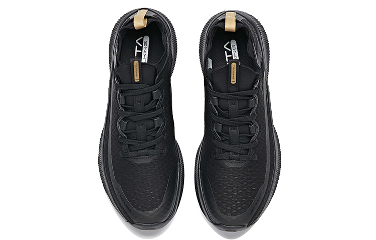 Lookbook Anta安踏 全方位訓練系列 低筒全方位訓練鞋 黑金