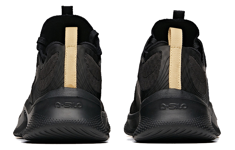 Shop Anta安踏 全方位訓練系列 低筒全方位訓練鞋 黑金