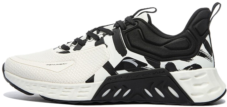 anta-training-series-black-white-112047786-5